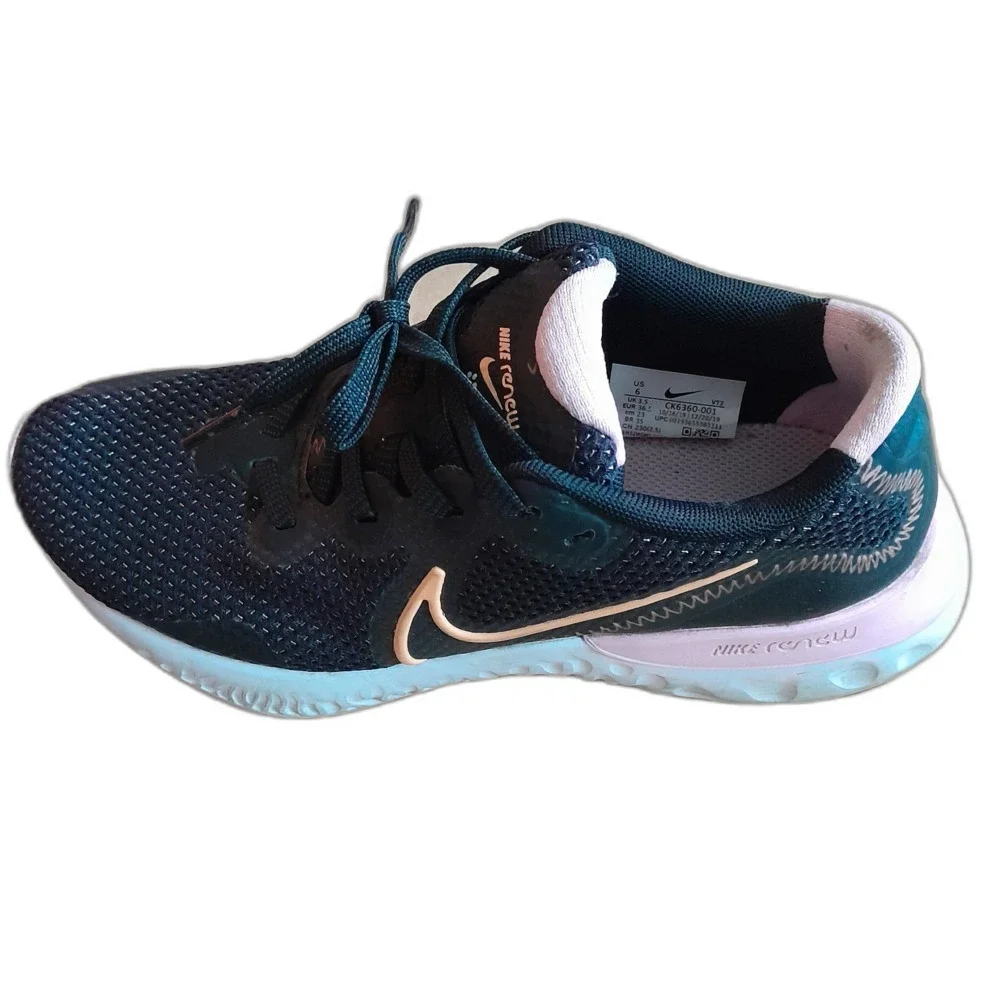 Nike Renew Run Women’s Size 6 Black  Athletic Running Shoes Sneakers CK6360-001
